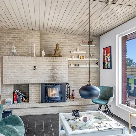 Iara - 500m From The Sea By Interhome *