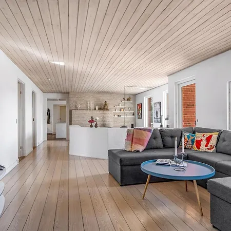 Iara - 500m From The Sea By Interhome *